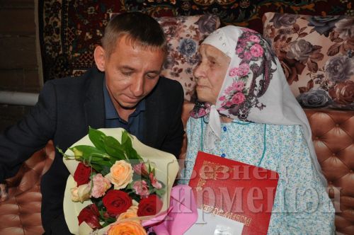Кара Чишмәдән Фатыйма Әхмәдиевага 95 яшь тулды