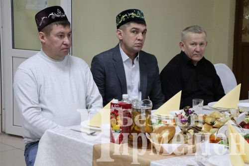 Лашман мәктәбенә Минсәгыйть Шакиров исеме бирелә