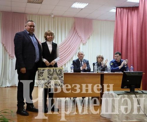 Чумачкадагы яңа сузылган линиядә су югала