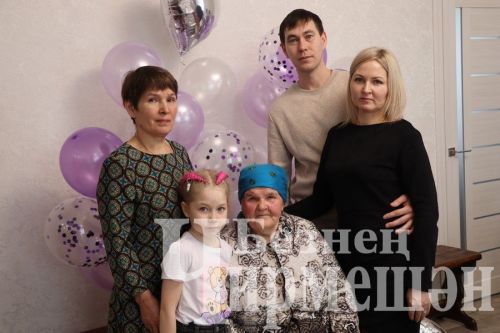 Девичья Полянада иң өлкән кеше Матрена Еменева юбилеен үткәрде