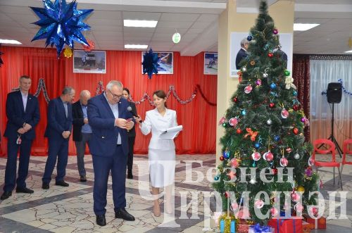 Чирмешән җитәкчеләре “Теләкләр чыршысы” акциясенә кушылды