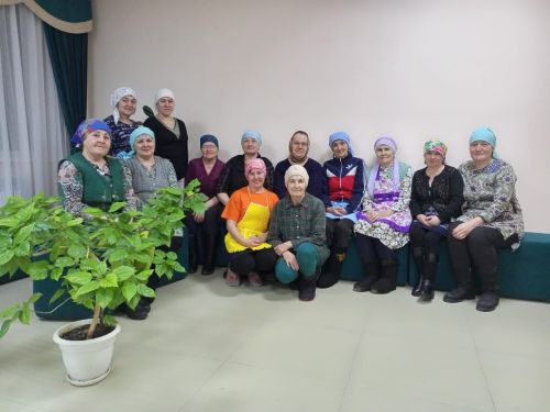Югарыкәминкәлелеләр сугышчыларга 100 йомыркалык токмач кискәннәр