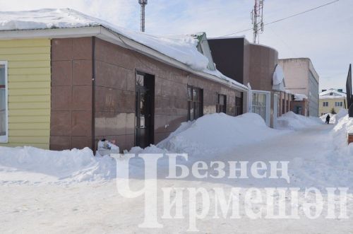 Чирмешәндә кайбер сәүдә үзәкләре территориясен кар күмеп киткән