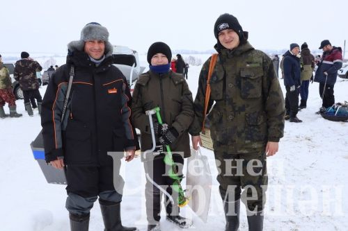 Чирмешәндә боз астыннан балык тоттылар