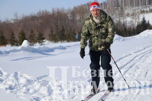Чирмешән стадионында чаңгыда йөрергә гаиләләре белән килделәр