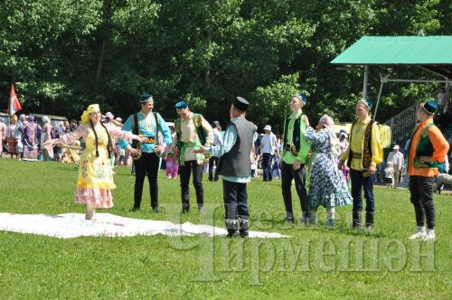 Рөстәм Миңнеханов Татарстанда Сабантуй көннәрен раслады