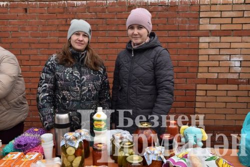 1 нче һәм 2 нче Чирмешән мәктәпләре махсус хәрби операциядә катнашучыларга ярдәм итү өчен игелек ярминкәсе оештырды