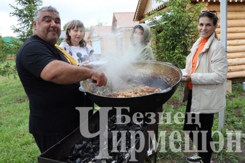 Чирмешән районы башлыгы эшмәкәрләрне кунак итте