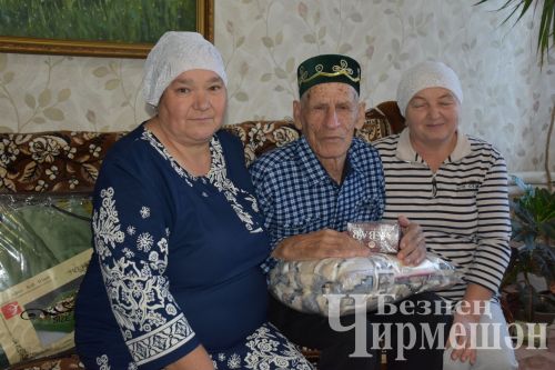 Якты Таудан 90 яшен тутырган Исмәгыйль Хәсәншин яшьли әнисез калган