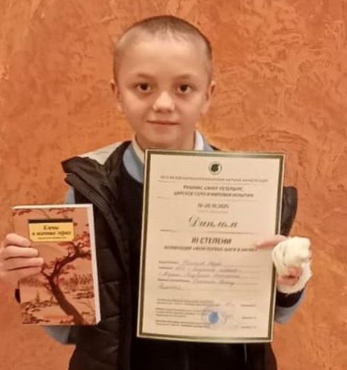Казан егете Петербургта Иске Кади авылы турында сөйләде