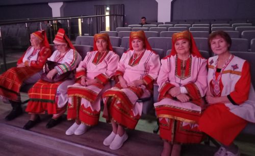 Чирмешәнлеләр “Рав елгасыннан” бик күп бүләк алып кайттылар