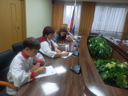 Чирмешәнлеләр “Рав елгасыннан” бик күп бүләк алып кайттылар