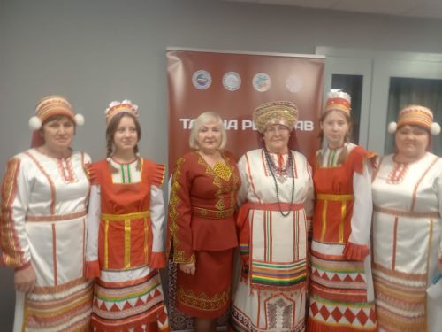 Чирмешәнлеләр “Рав елгасыннан” бик күп бүләк алып кайттылар
