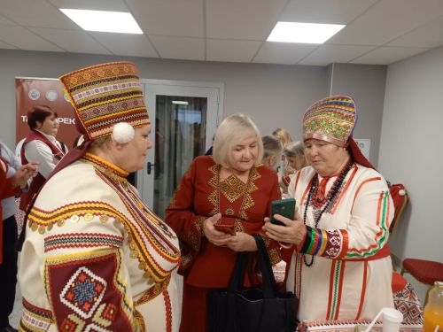 Чирмешәнлеләр “Рав елгасыннан” бик күп бүләк алып кайттылар