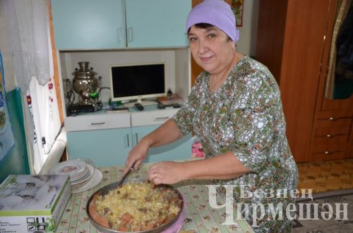 Бәркәтәдән Назифә әби яшьлегендә 200 метр тирәнлектәге шахталарда эшләгән