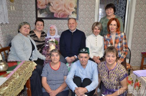 Югары Чегодайдан 95 яшьлек Зөләйха әби кунаклар җыйды