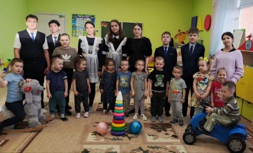 Черемшанские лицеисты подарили детям праздник