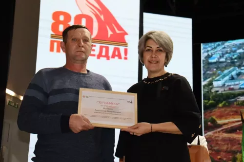 Чирмешән районының алдынгы комбайнчыларына сертификатлар тапшырдылар