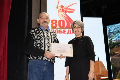 Чирмешән районының алдынгы комбайнчыларына сертификатлар тапшырдылар
