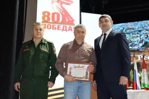 Чирмешән волонтерларын бүләкләделәр