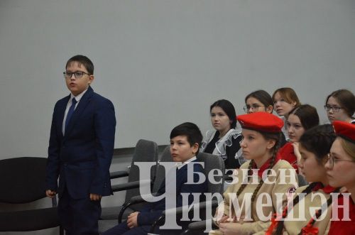 Чирмешән лицеенда узган парламент дәресенә район башлыгы килде