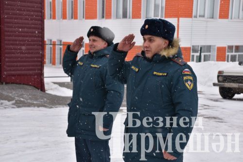 Чирмешәндә янгын сүндерү часте начальнигын шлангтан су сибеп коендырдылар