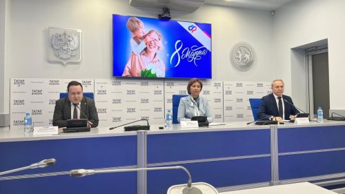 Россия Социаль фонды бүлеге аналарга балаларын шатландыру өчен күбрәк вакыт һәм мөмкинлекләр бирү өчен барысын да эшли
