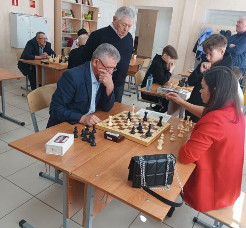 Чирмешәннән Гатиннар гаиләсе шахмат буенча республика ярышларында катнашачак