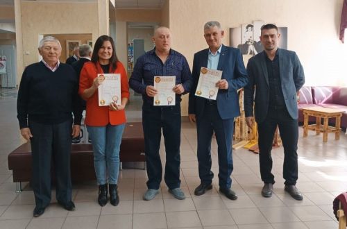 Чирмешәннән Гатиннар гаиләсе шахмат буенча республика ярышларында катнашачак