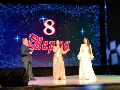 Чирмешәннең гүзәл затлары өчен Казан артистлары да җырлады