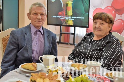 Чирмешәндә озак еллар бергә гомер иткән парларны хөрмәтләделәр