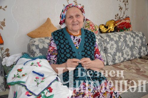 Кармыштан Илсөя Гыймадиева кияүгә чыкканда бирнәне үзе әзерләгән
