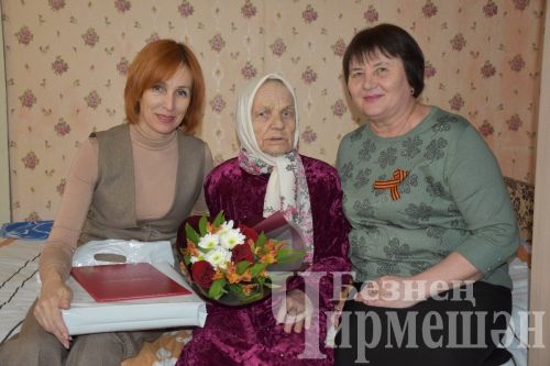 Туймәт юбилярын туган көне белән котларга Лашманга бардылар