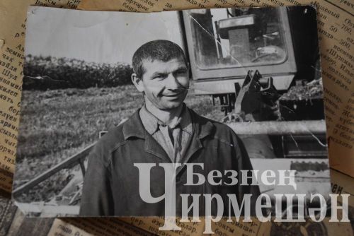 Лашман авылыннан 87 яшьлек Риза абыйның иртәсе зарядкадан башлана