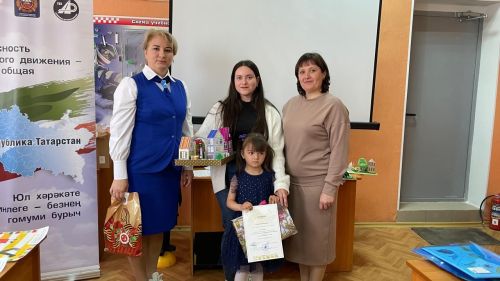 В Черемшане дошкольники запечатлели на бумаге правила дорожного движения