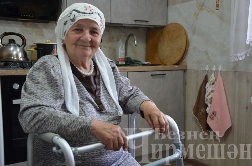 Иске Кади авылыннан Кәүсәрия Нуретдинова 3 яшендә телсез кала