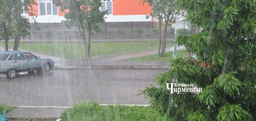 Татарстанда якындагы тәүлектә яңгыр, яшен һәм көчле җил көтелә
