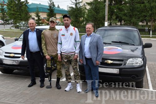 Айдар Метшин СВО зонасыннан кайткан чирмешәнлеләр белән очрашты