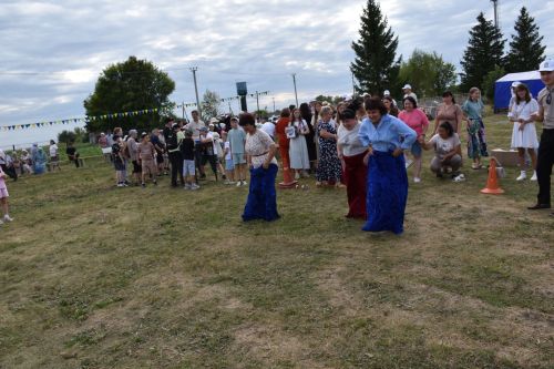 Гости Дня села в Туйметкине веселились до полуночи