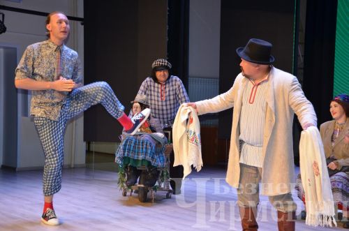 «Безнең ишегалды» фестивале чирмешәнлеләрне җыйды