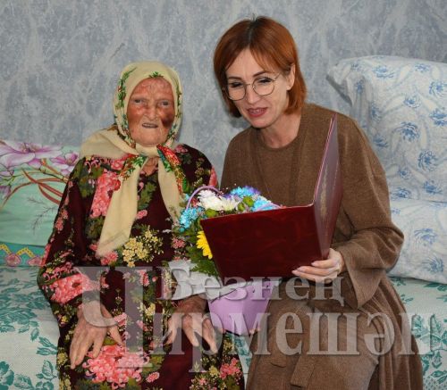 Башкортостанда туган, Шешминкада яшәүче Лидия Бароновага 90 яшь тулды