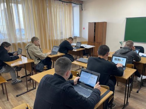 Чирмешән аграр техникумы студентлары машина йөртү осталыкларын күрсәттеләр