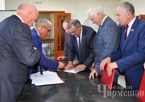 Чирмешәндә депутатлар район башлыгын сайладылар