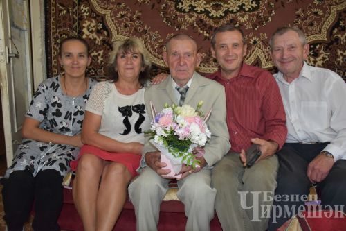 Әккәрәй авылы электрчысына – 90 яшь