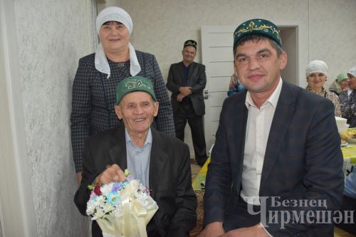 Түбән Чегодайның алдынгы кобайнчысы Гариф Ибраһимовка – 95 яшь