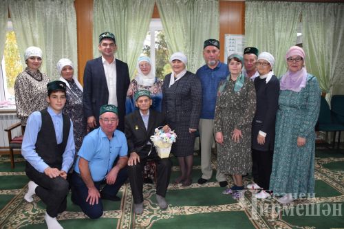 Түбән Чегодайның алдынгы кобайнчысы Гариф Ибраһимовка – 95 яшь