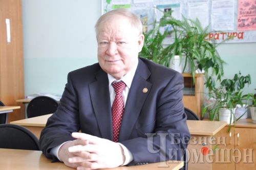 Чирмешәндә элеккеге район башлыгы Минсәгыйть Шакировны искә алдылар