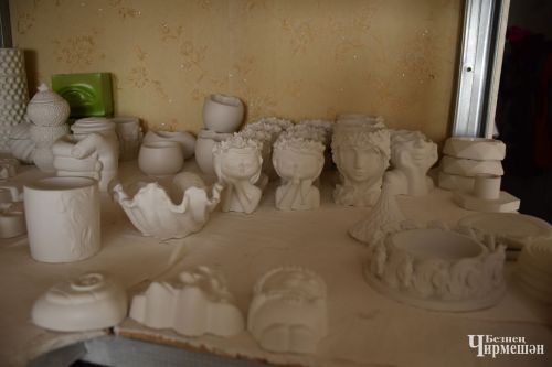 Чирмешәннән Галия Камалова тәрәзәсендәге утлар төнге 1дә, 2дә генә сүнә