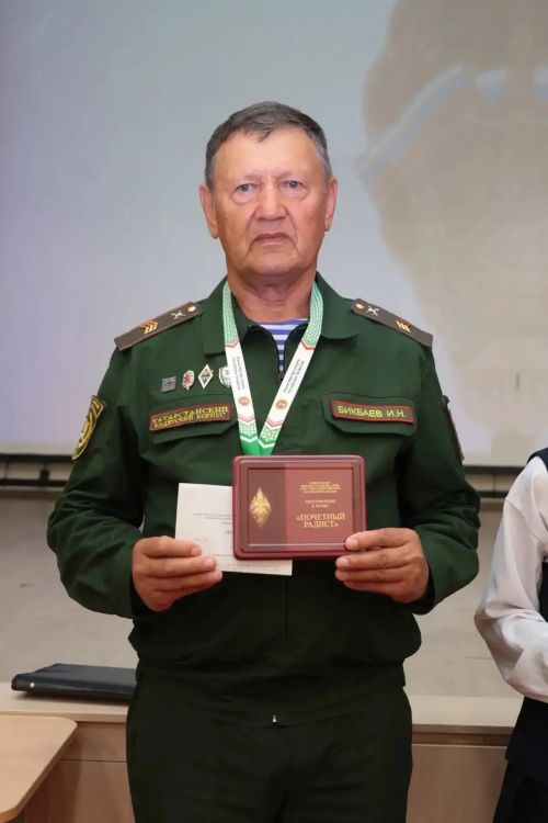 Житель Нижнекамска стал почетным радистом