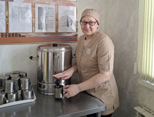 Чирмешәннән Алсу Хәйруллина “Татавтодор”ның райондагы участогында хезмәт куя